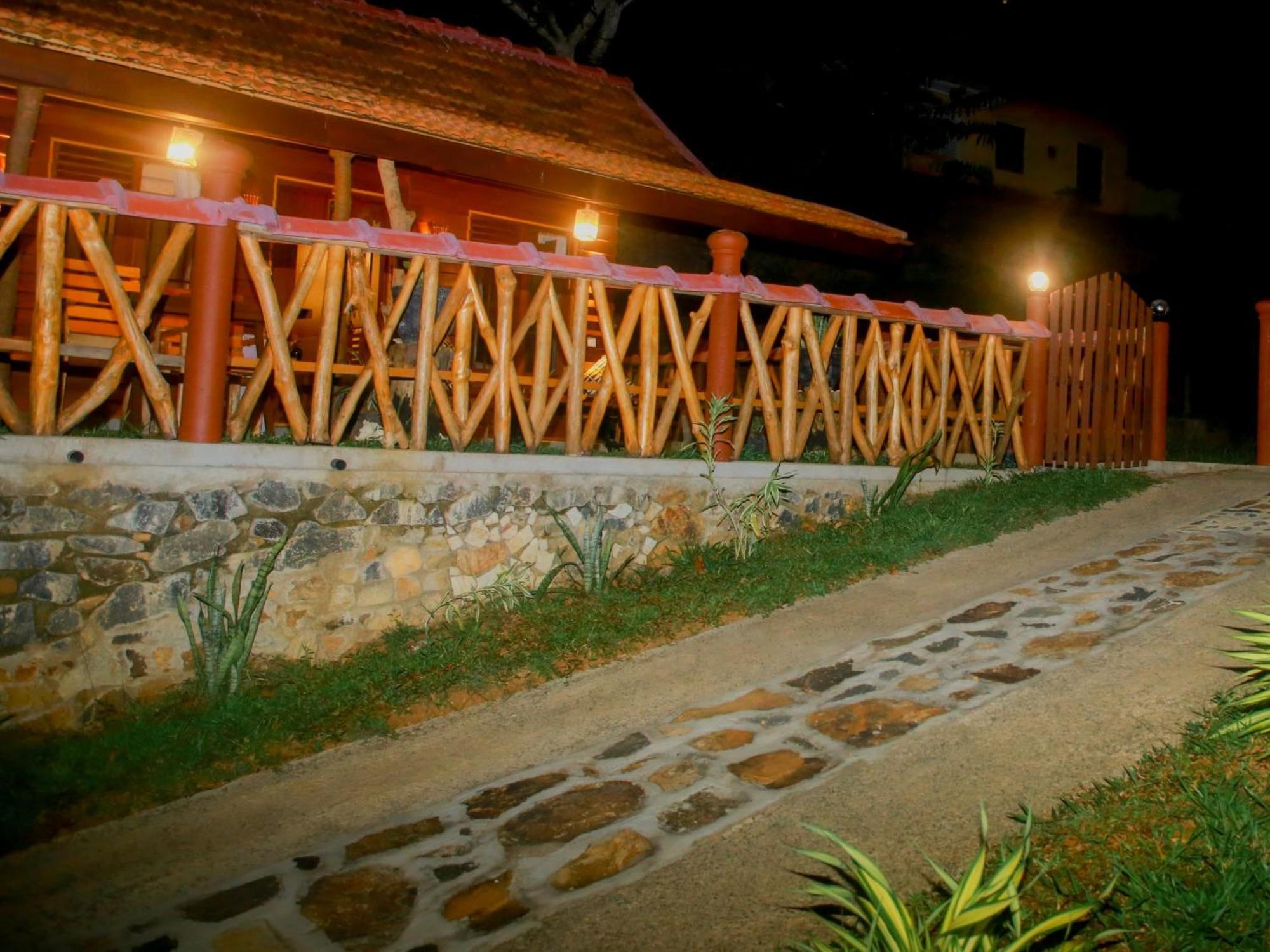 Blue Ocean Tree House Hiriketiya Vila Dikwella Exterior foto